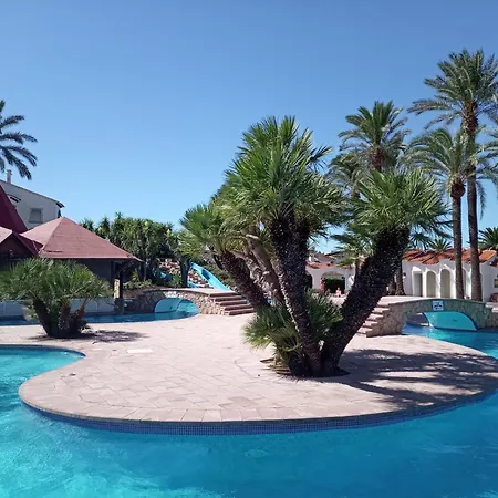 Con Piscina Y Chiringuito Apartment *